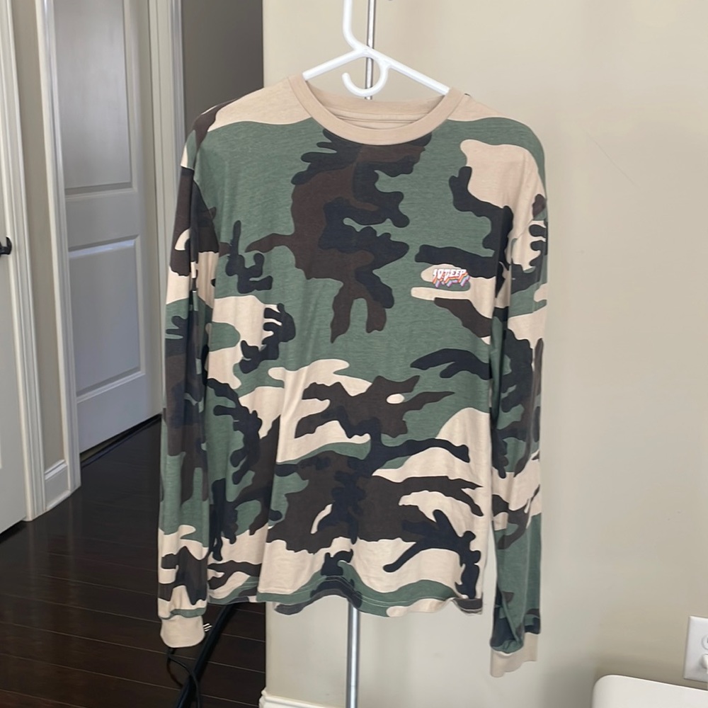 10.Deep LS t shirt